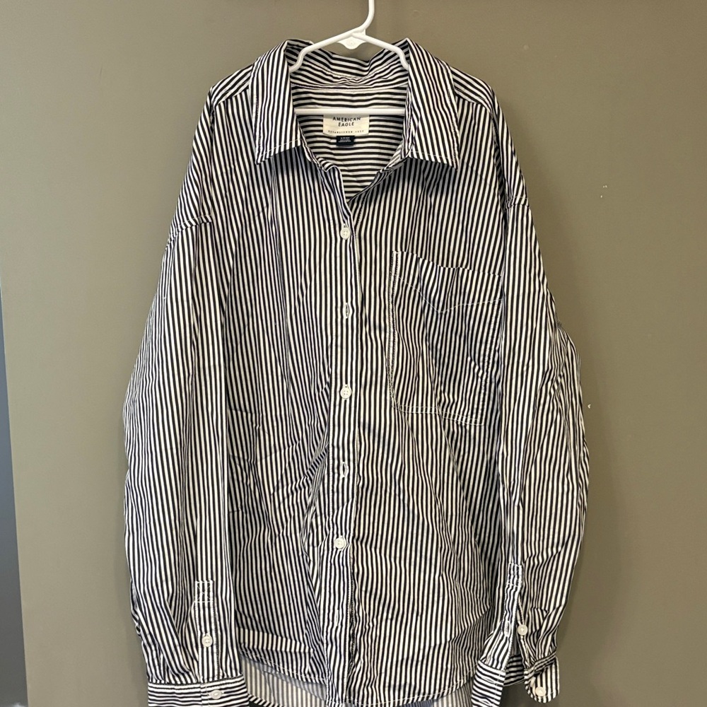 American Eagle Black and White Striped Button Down Shirt